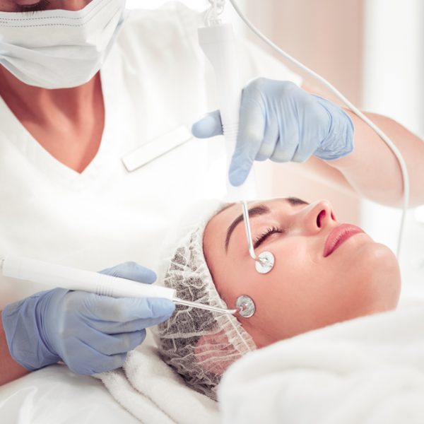 Using,New,Equipment.,Close,Up,Of,Professional,Beauty,Expert,Using