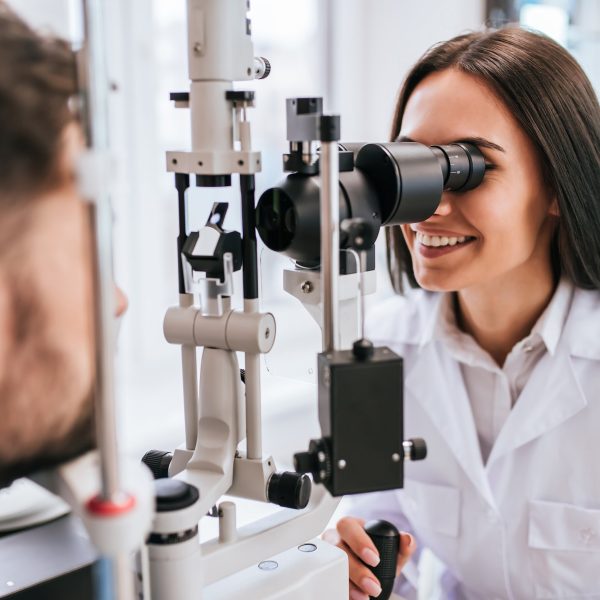 Attractive,Female,Doctor,Ophthalmologist,Is,Checking,The,Eye,Vision,Of