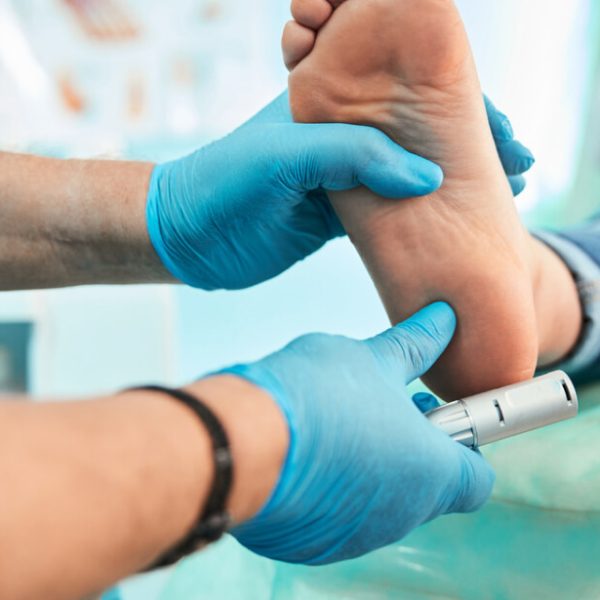 podiatrist-and-chiropodist-whats-the-difference-banner